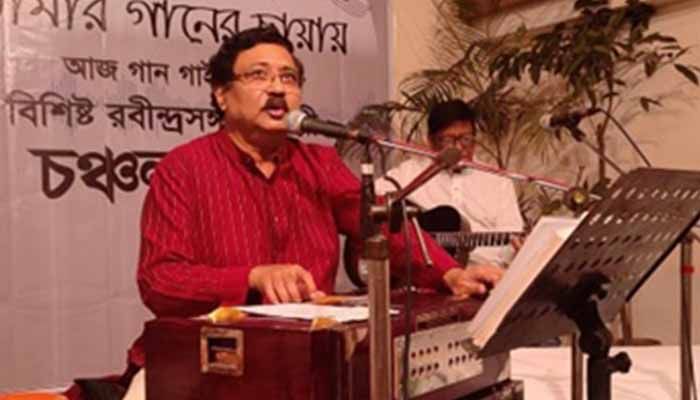 গানে গানে মুগ্ধতা ছড়ালেন চঞ্চল খান