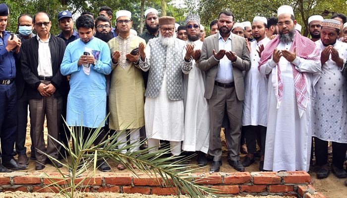 ‘আইনজীবী হত্যায় জড়িতদের সর্বোচ্চ শাস্তি নিশ্চিতে সরকার দৃঢ় প্রতিজ্ঞ’