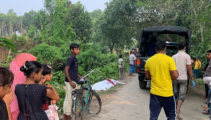 চুয়াডাঙ্গায় পানের বরজ থেকে তরুণীর অর্ধগলিত মরদেহ উদ্ধার