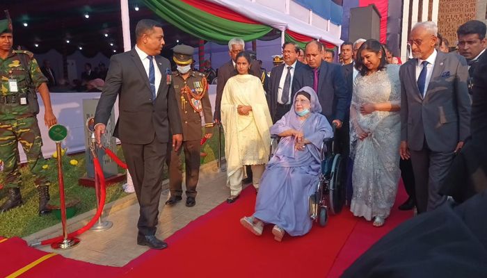 ১৫ বছর পর সেনাকুঞ্জে খালেদা জিয়া