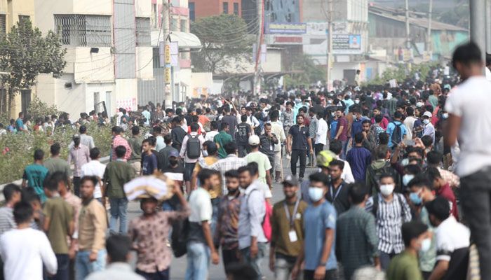 সংঘর্ষে রণক্ষেত্র মোল্লা কলেজ, আহত অনেকে