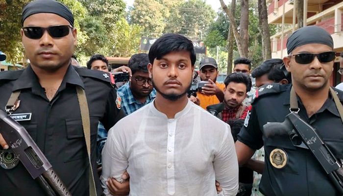 ডাকাত নয়, সালমা খাতুনকে হত্যা করে ফ্রিজে রেখেছিল তার ছেলে