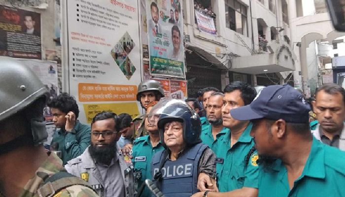 সাবেক গণপূর্তমন্ত্রী উবায়দুল মোকতাদির ৫ দিনের রিমান্ডে