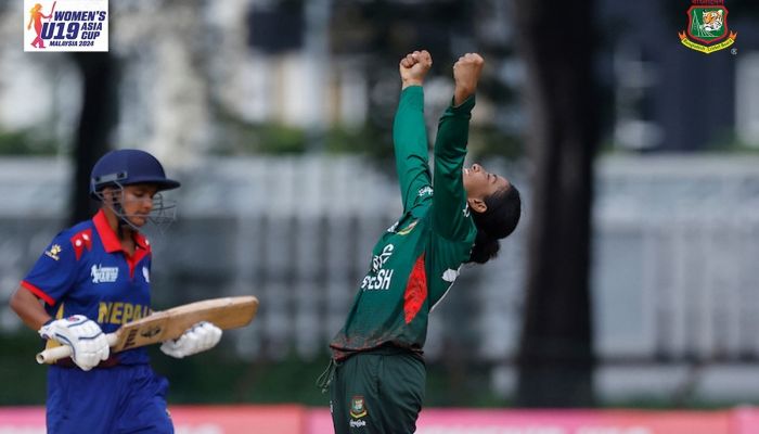 নেপালকে ধসিয়ে ফাইনালে উঠল মেয়েরা, শিরোপার লড়াইয়ে প্রতিপক্ষ ভারত
