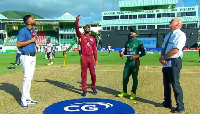 ওয়েস্ট ইন্ডিজের বিপক্ষে ব্যাটিংয়ে বাংলাদেশ
