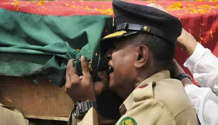 পাঁচ কার্যদিবসের মধ্যে তদন্ত কমিটি গঠন করা হবে : স্বরাষ্ট্র উপদেষ্টা