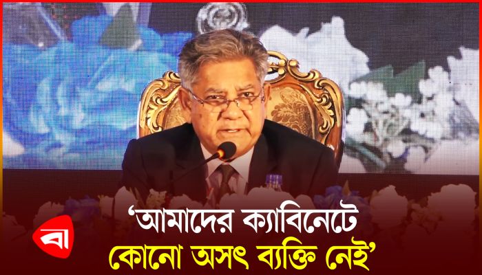 ‘ঘুষ-উৎকোচ ছাড়া নাকি ঢেউ ওঠে না, ধরা পড়লে রক্ষা নেই’ 