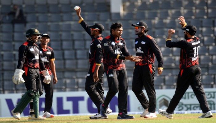 লো স্কোরিং ম্যাচে খুলনাকে হারিয়ে ফাইনালে ঢাকা মেট্রো