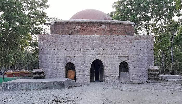 পটুয়াখালীর মজিদবাড়িয়া শাহি মসজিদ