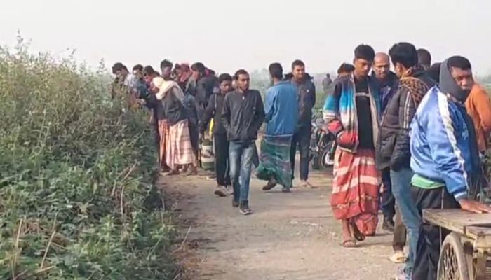 চালককে হত্যা করে অটোরিকশা ছিনতাই 