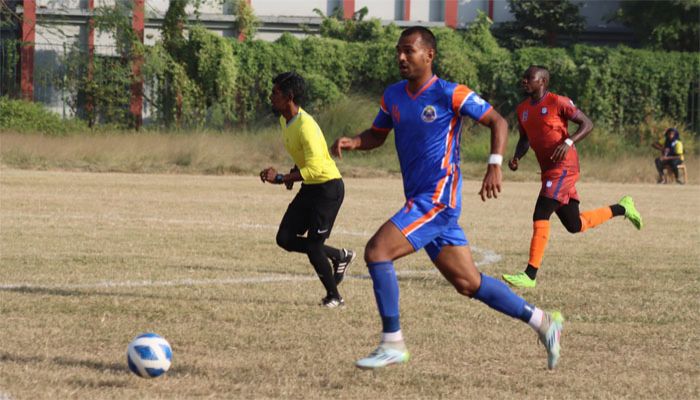 পেশাদার ফুটবল লিগের মান নিয়ে শুরুতেই হতাশা!
