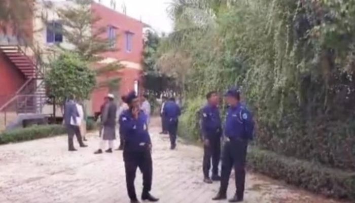 ডিবি হারুনের রিসোর্টে এনবিআরের অভিযান, নথিপত্র জব্দ