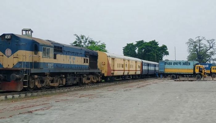 ভারত থেকে বেনাপোল এলো ৪৬৮ টন আলু