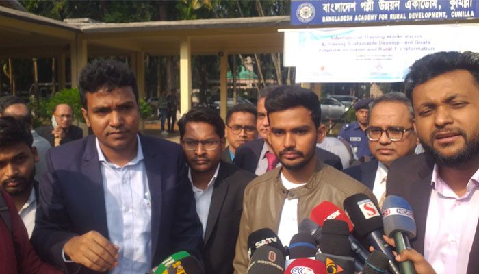ভারতের সঙ্গে নতজানু পররাষ্ট্রনীতি থেকে সরে এসেছে সরকার : আসিফ মাহমুদ