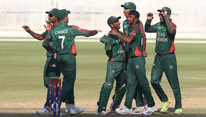 পাকিস্তানকে হারিয়ে ফাইনালে বাংলাদেশ