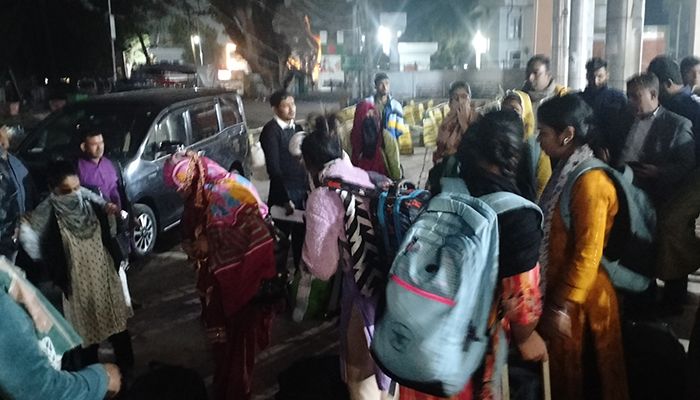ভারতে কারাভোগ শেষে দেশে ফিরলেন ১৫ নারী ও শিশু