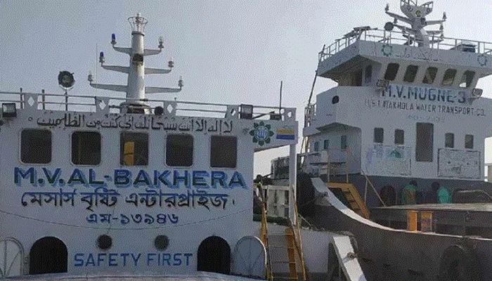 জাহাজে ৮ নাবিকের গলা কাটল দুর্বৃত্তরা, ৭ জনের মৃত্যু