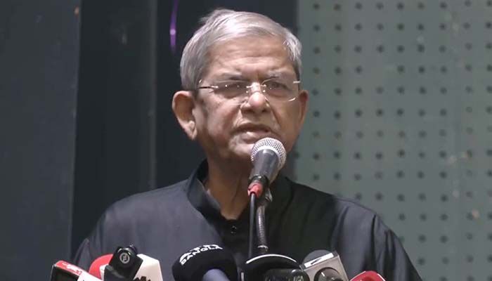 রাজনৈতিক দলগুলোকে প্রতিপক্ষ বানাবেন না