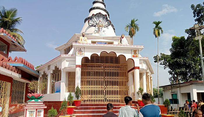 নাটোরে মন্দির থেকে বৃদ্ধের হাত-পা বাঁধা মরদেহ উদ্ধার