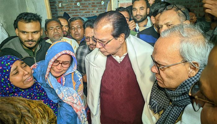 টাকা পাচারের দুর্নীতি ঢাকতে সচিবালয়ে আগুন দেওয়া হয়েছে : রিজভী