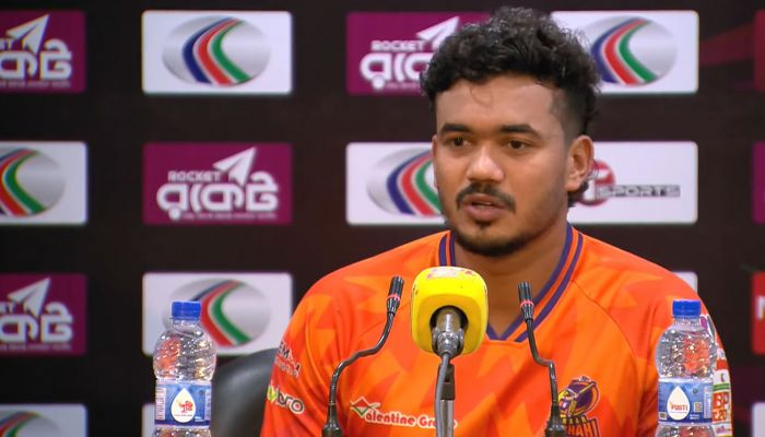 ‘হতাশা থাকলে এতদিনে গলায় দড়ি দিয়ে মরে যাওয়ার কথা’