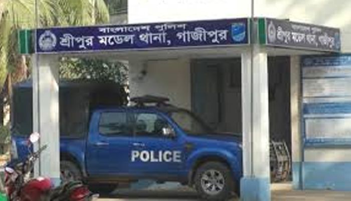 সহকর্মীকে রক্ষা করতে গিয়ে সংঘবদ্ধ ধর্ষণের শিকার পোশাকশ্রমিক