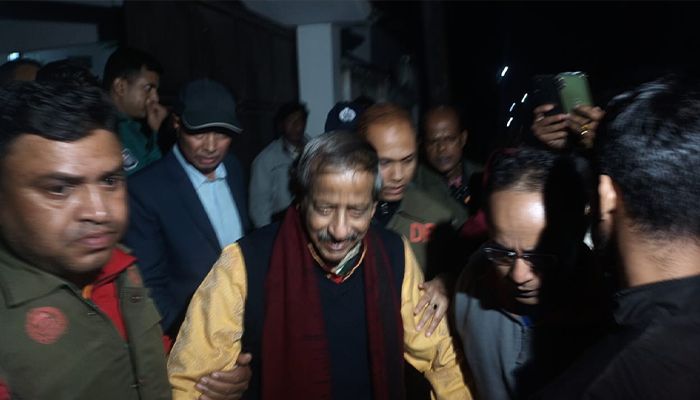 সাবেক সমাজকল্যাণমন্ত্রী নুরুজ্জামান আহমেদ গ্রেপ্তার