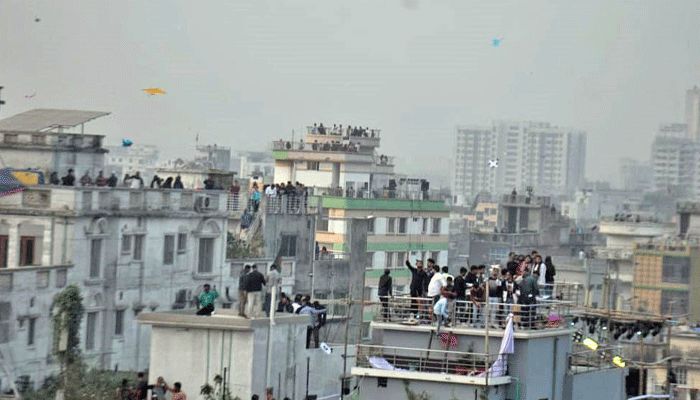 সাকরাইনে মাতোয়ারা পুরান ঢাকা