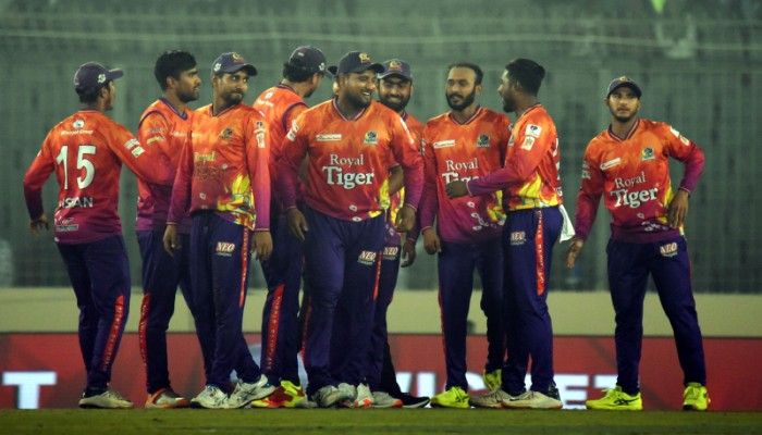 বিদেশি ক্রিকেটার ছাড়াই রংপুরকে হারাল তাসকিন ব্রিগেড; ছবি: আ. ই. আলীম