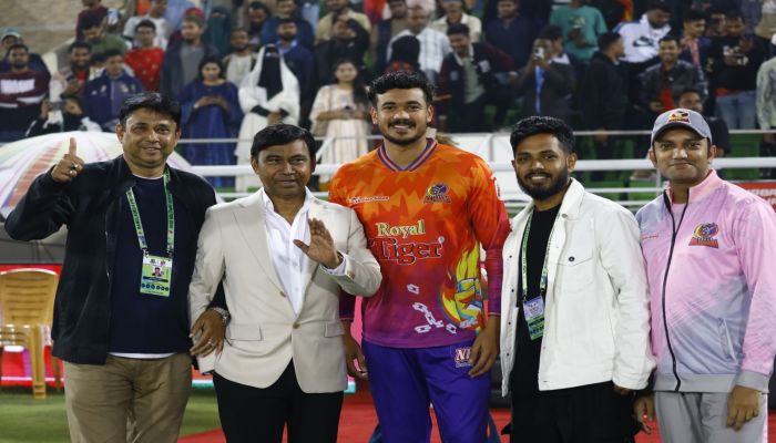 দুর্নামে ‘দুর্বার’ রাজশাহী