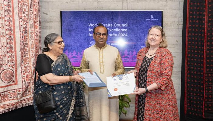 আমিনুলের ‘ময়ূরপঙ্খী’র আন্তর্জাতিক পুরস্কার