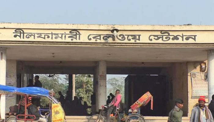৫৩ বছরেও বাড়েনি যাত্রীসেবার মান