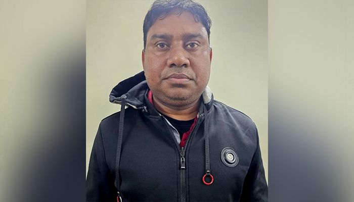 থানা থেকে পালালেন গ্রেপ্তার সাবেক ওসি, এএসআই সাসপেন্ড