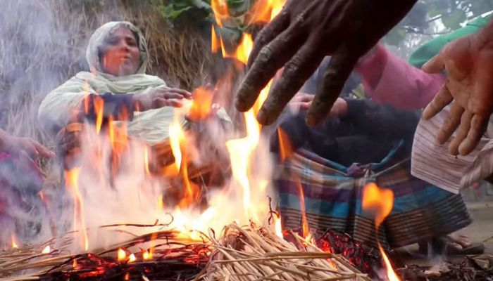 মাঘের শৈত্যপ্রবাহে কাঁপছে দেশের উত্তর-পশ্চিমাঞ্চল