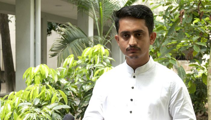 সাইবার বুলিংয়ের অভিযোগে মামলা করলেন সারজিস
