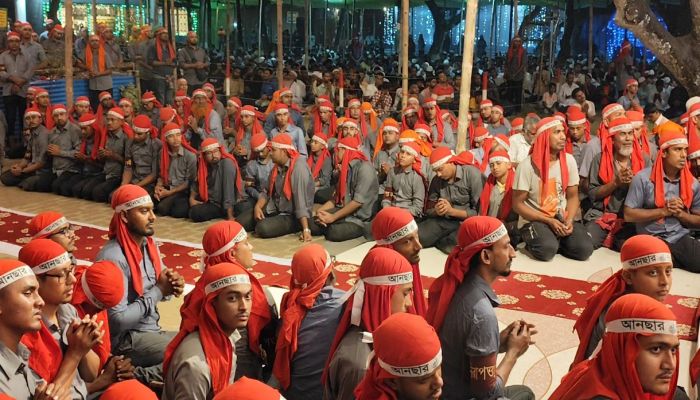 ফরিদপুরের চন্দ্রপুরীর ওরসে ভক্তদের ঢল