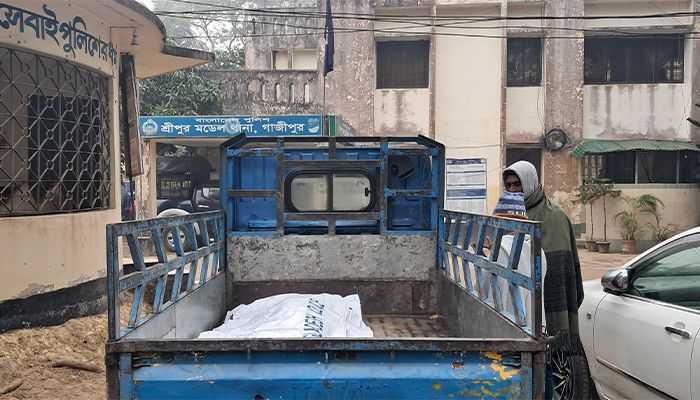 শ্রীপুরে কিশোর গ্যাংয়ের হামলায় ওষুধ ব্যবসায়ী নিহত