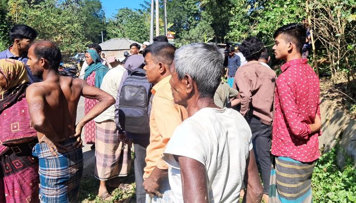 বান্দরবানে ট্রাকচাপায় বাইকের তিন আরোহী নিহত