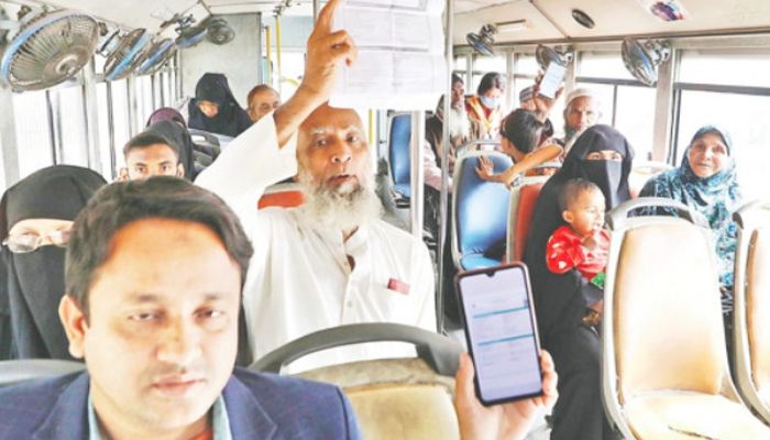  রেলকর্মীরা অনড়, সমাধান অজানা