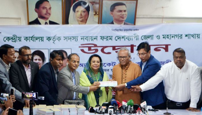 বিএনপির বহিষ্কৃতরা সদস্যপদ নবায়ন করতে পারবেন না: রিজভী