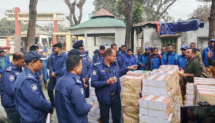 শেরপুরে বিনামূল্যে বিতরণের ৯ হাজার বই জব্দ, আটক এক