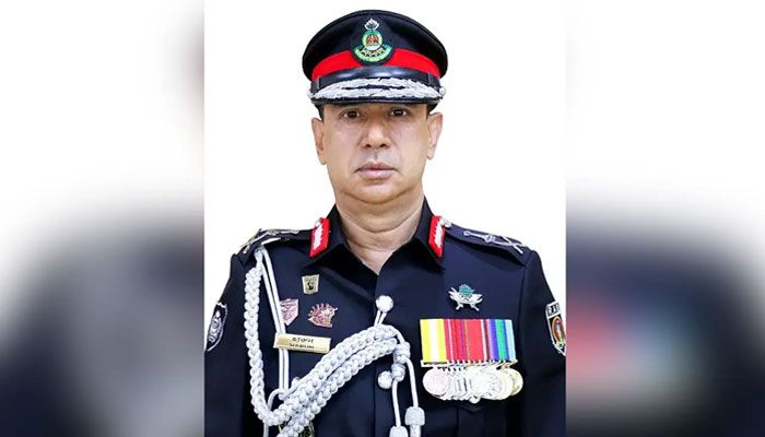 র‍্যাবের সাবেক ডিজি হারুনের বিরুদ্ধে গ্রেপ্তারি পরোয়ানা