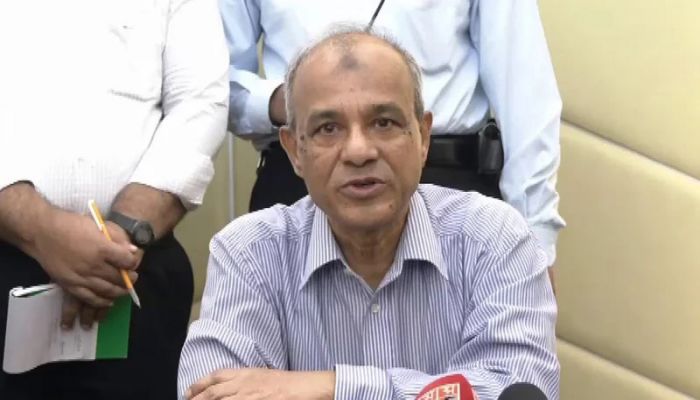 দেশে অবৈধভাবে বাস করছে ৩৩ হাজার বিদেশি : স্বরাষ্ট্র উপদেষ্টা