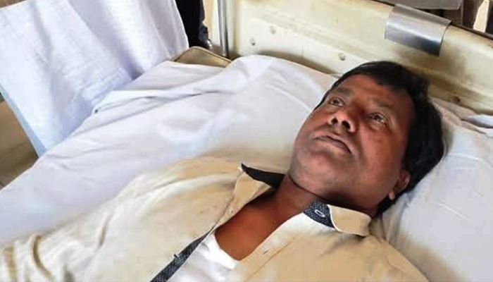 কালিয়াকৈরে স্কুলে ঢুকে শিক্ষককে পেটালেন যুবদল নেতা