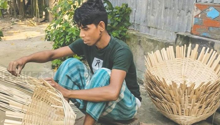 পাকুন্দিয়া উপজেলার কামালপুর, ষাইটকাহন ও ঘাগড়া গ্রাম ও বাজার থেকে তোলা। প্রবা ফটো