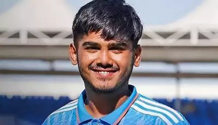 সর্বকনিষ্ঠ ড্যাডি সেঞ্চুরির রেকর্ড ভাঙলেন আয়ুশ