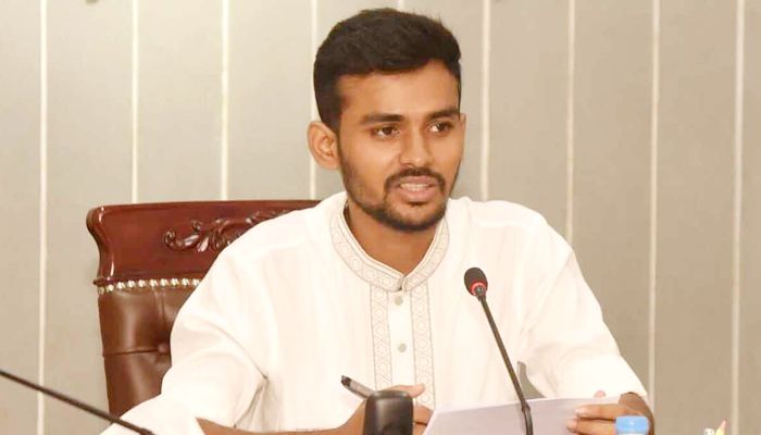 স্থানীয় সরকার পল্লী উন্নয়ন ও সমবায় উপদেষ্টা আসিফ মাহমুদ সজীব ভূঁইয়া। ছবি: সংগৃহীত