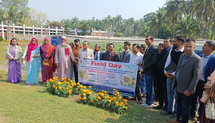 নারীর মাধ্যমে কৃষির গোড়াপত্তন :  বিভাগীয় কমিশনার রায়হান