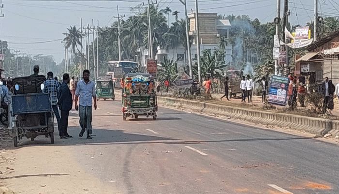দাগনভূঞায় ছাত্রদলের দুই গ্রুপের সংঘর্ষে আহত ১০