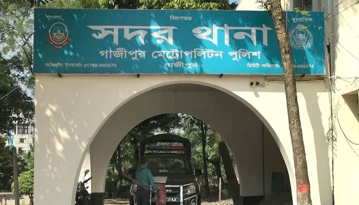 গাজীপুরে অটোরিকশা চালকের গলাকাটা লাশ উদ্ধার